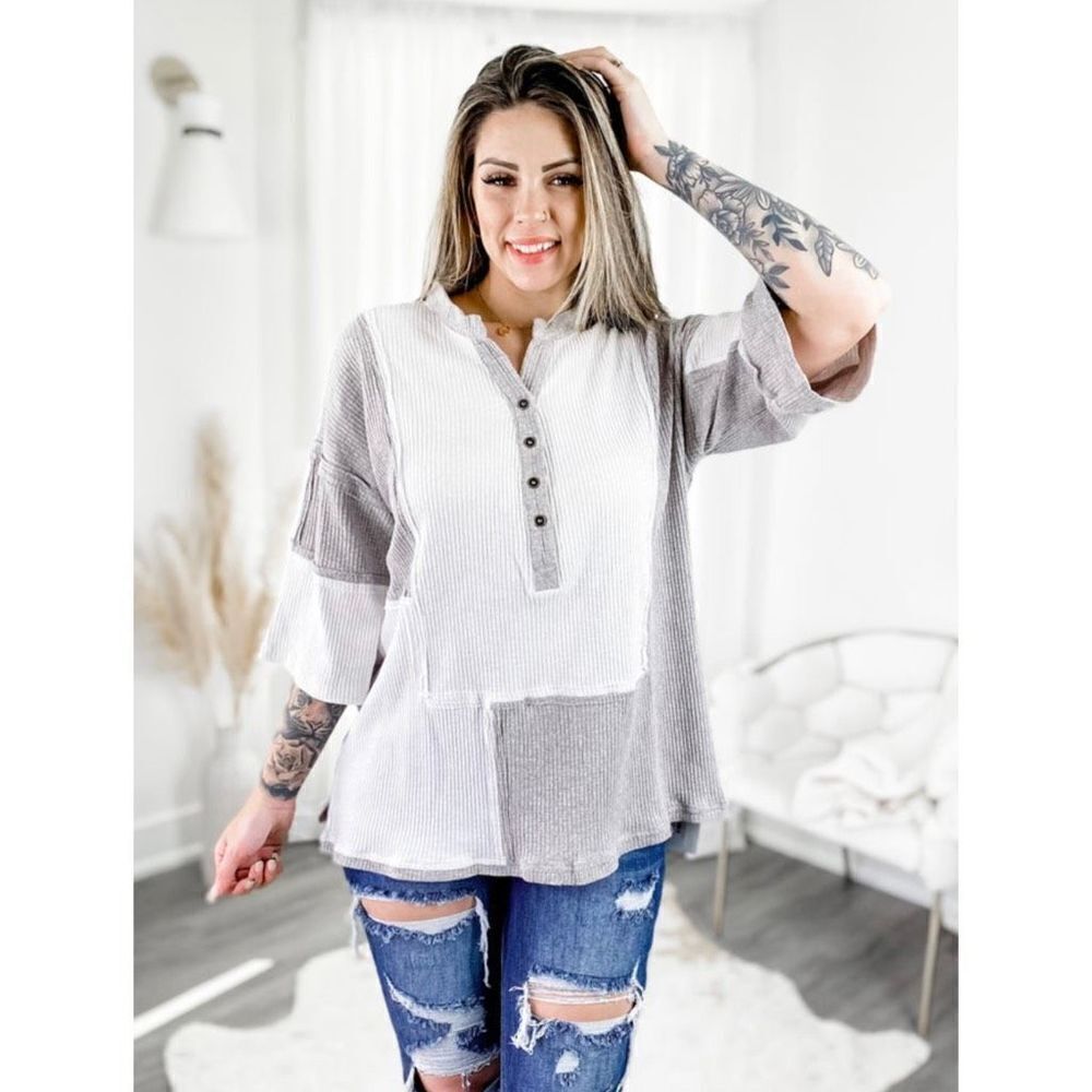 Time After Time Oversized Button Up V Neck Colorblock Top White Gray Size Large